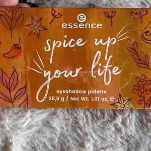 Essence Spice Up Your Life Eyeshadow Palette - Vibrant Warm Shades